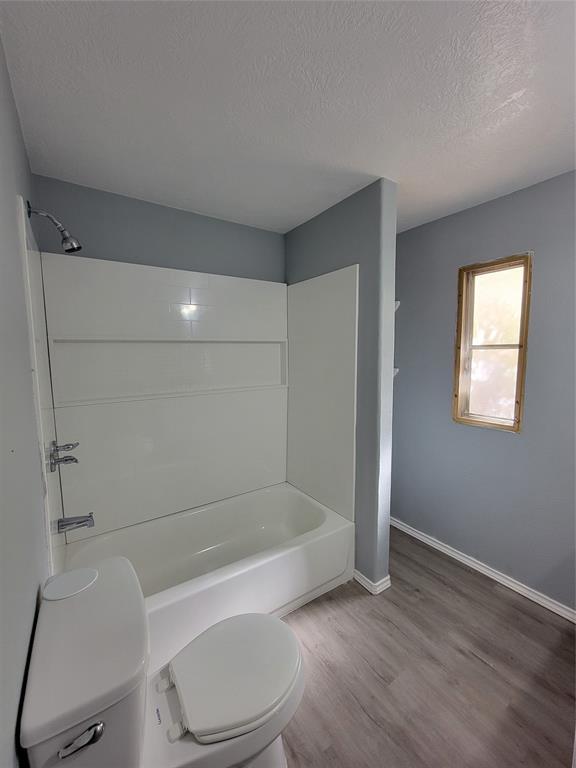 Building Photo - 14245 Ravine