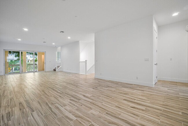 Building Photo - 4122 Faraday Wy