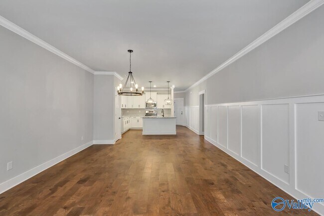 Building Photo - 119 Farmall Ln