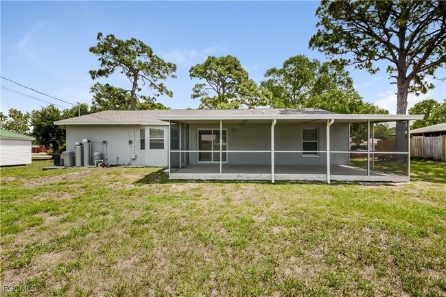 Building Photo - 3286 Papaya Rd