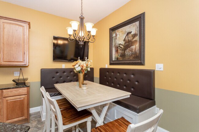 Building Photo - 3 Bedroom House in Addis with Pool, Gazebo...