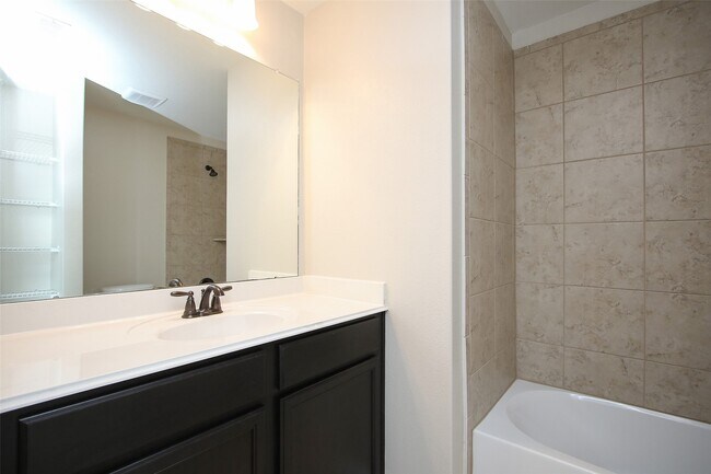 Building Photo - 20620 Lenen Dr