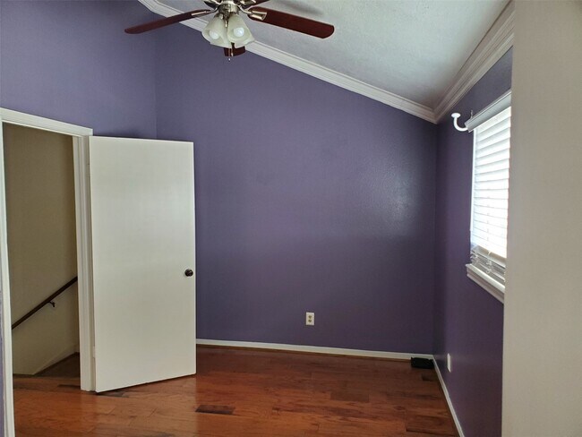 Building Photo - 9339 Westwood Village Dr