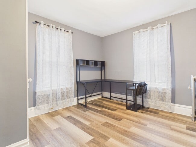 Building Photo - 4 Bedroom Single Family Home in Susquehanna Township