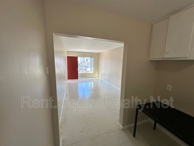 Building Photo - 936 W Foothill Blvd