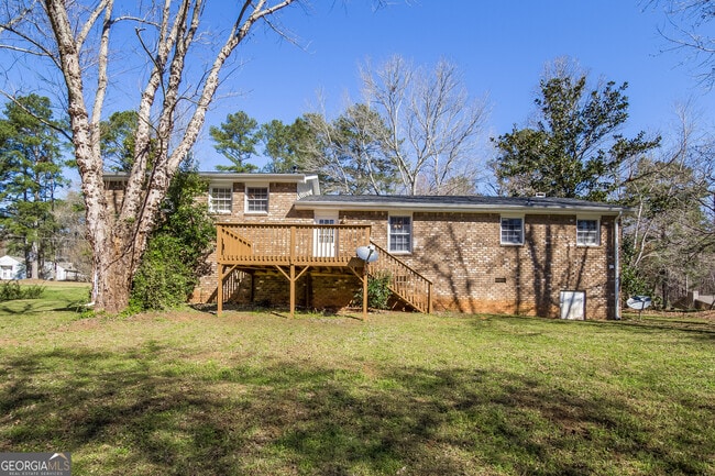 Building Photo - 6471 Chickasaw Dr