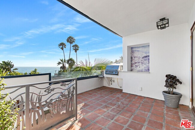 Building Photo - 17737 Porto Marina Way