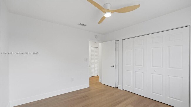 Building Photo - 3518 W 80th St