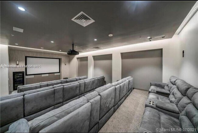 Building Photo - 10275 Collins Ave