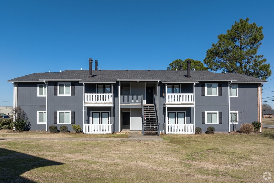 Building Photo - The Retreat at Eddins Apartments
