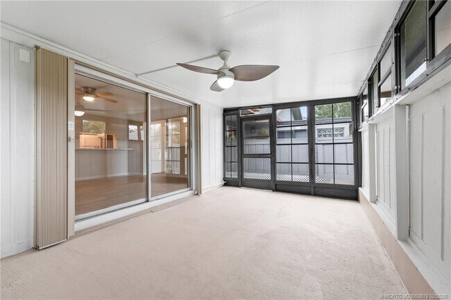 Building Photo - 4047 NW Cinnamon Tree Cir