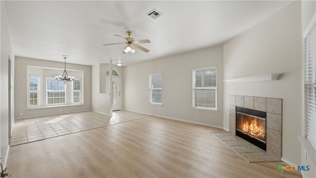 Building Photo - 821 Benning St