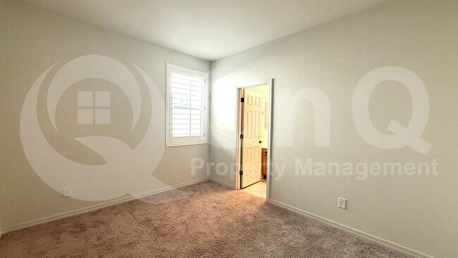 Building Photo - 5655 N 88th Ln