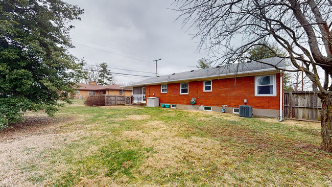 Building Photo - 3302 Goldsmith Ln