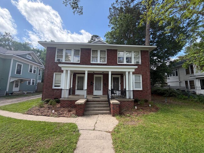 Building Photo - 547 Wilkinson St