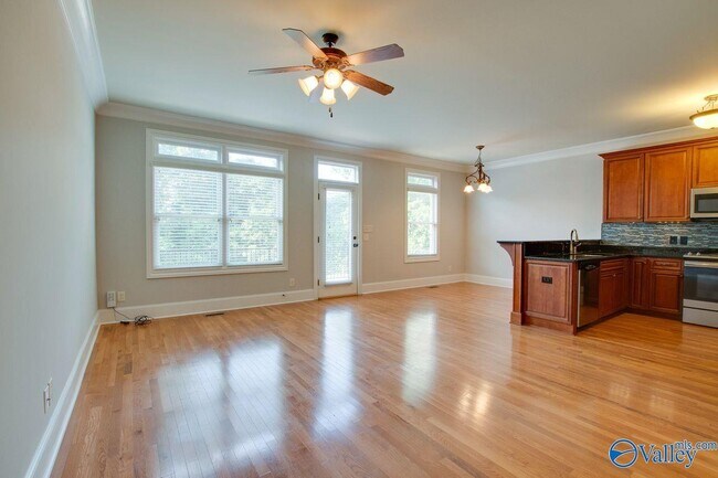 Building Photo - 6421 Lincoln Park Pl NW