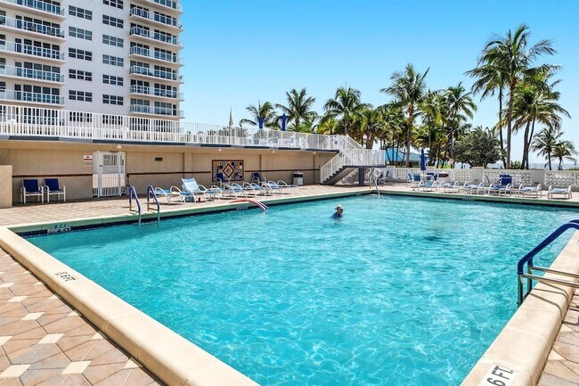 Building Photo - 111 N Pompano Beach Blvd