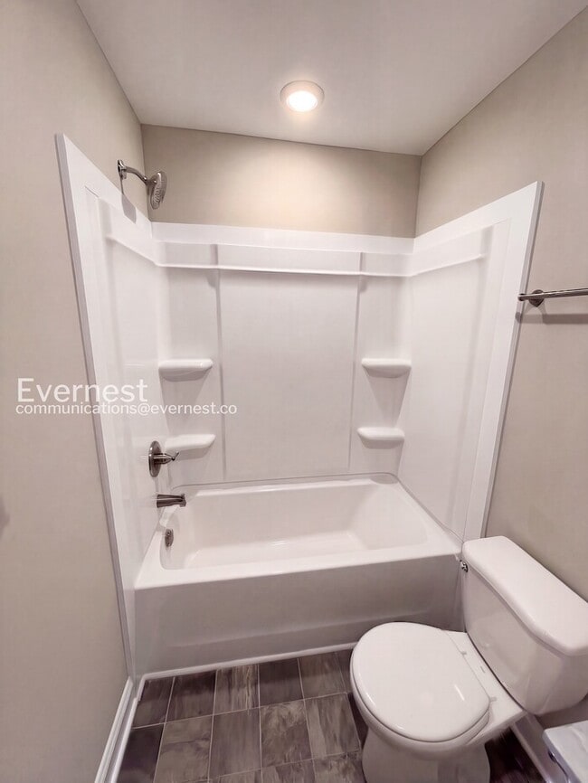 Building Photo - 3385 Polly Dr