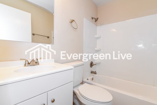 Building Photo - 3514 Harvest Ave