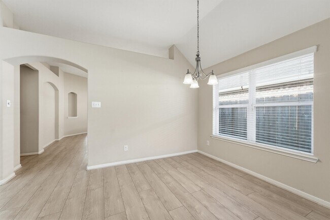 Building Photo - 11422 English Rose Trail