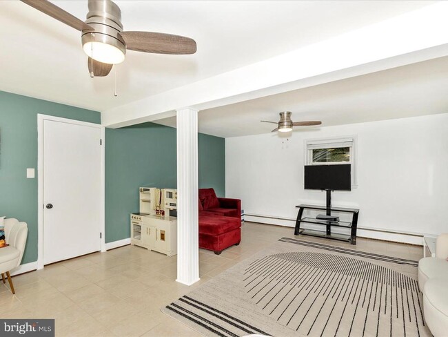 Building Photo - 6510 Panorama Dr