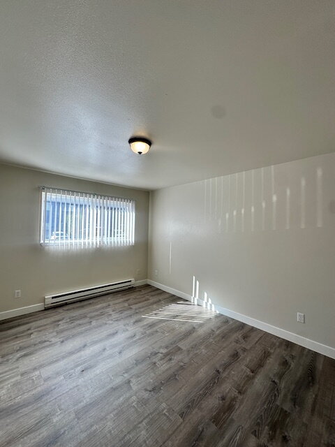 Building Photo - First floor, newly updated, 2 bedroom, 1 bathroom apartment near transportation