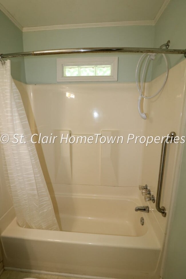 Building Photo - Cozy Home in Odenville