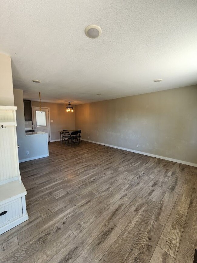 Building Photo - Long Realty & Property Management - Updated Ranch Home on 1 Acre