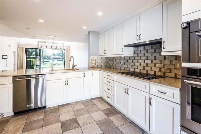 Building Photo - 5332 Huntingwood Ct