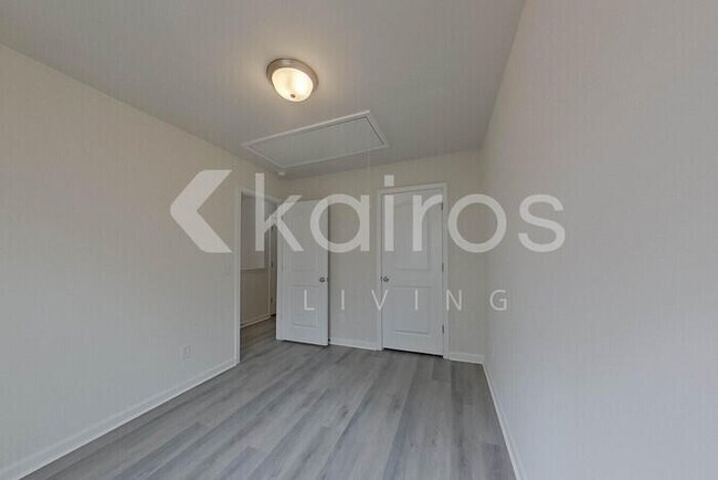 Building Photo - 114 Tybo Dr
