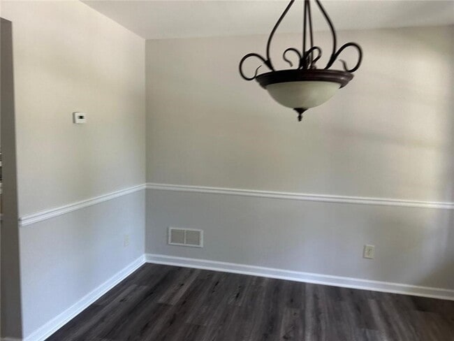 Building Photo - 6133 Mulberry Park Dr