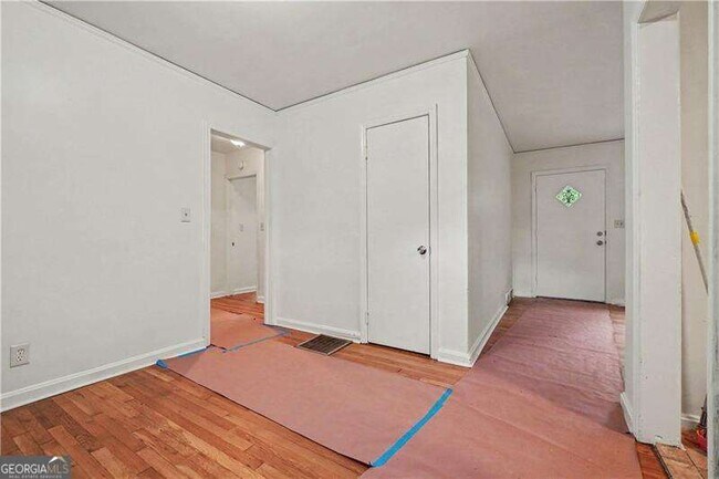 Building Photo - 2939 Belvedere Ln