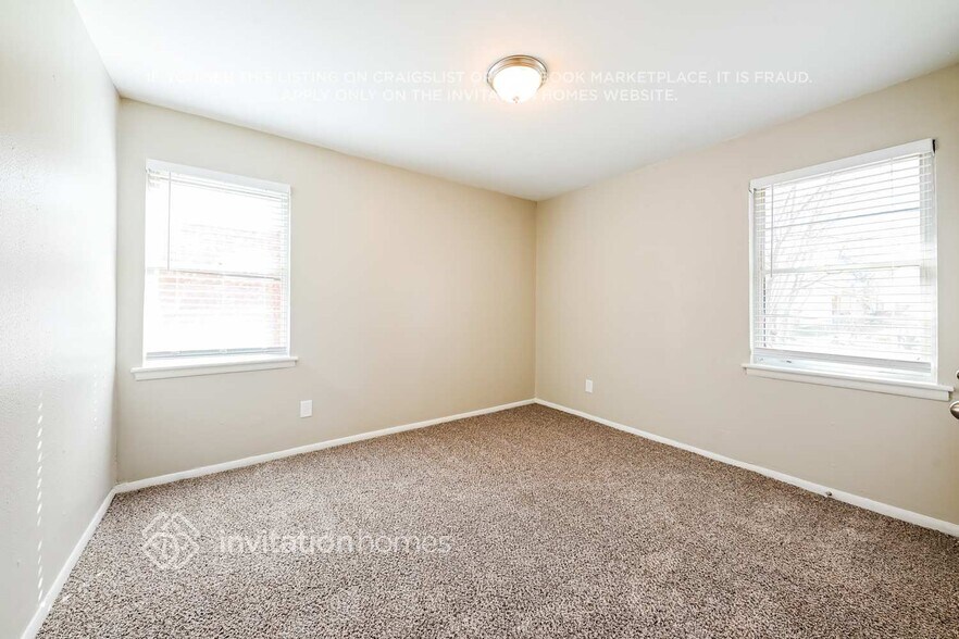 Building Photo - 4311 Scottsdale Dr