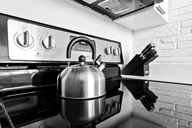 Building Photo - 6540 Park St