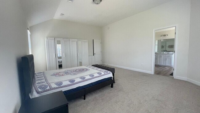 Building Photo - Beautiful 3 Bedroom, 3 Bathroom Home for Rent