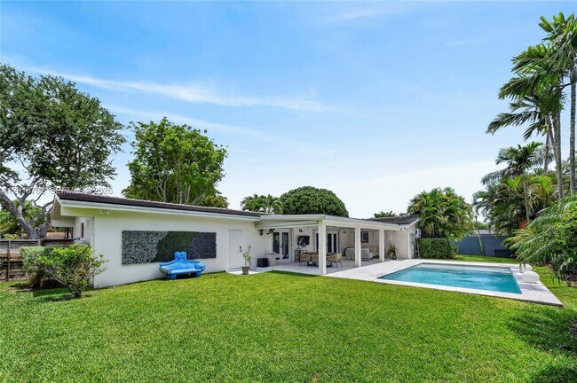 Building Photo - 8820 SW 85th Terrace