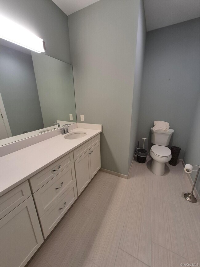 Building Photo - 44 Fox Hill Dr