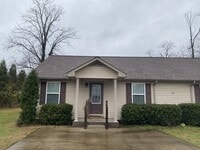 Building Photo - "Updated  2-Bed, 2-Bath Oasis on E High St, Cookeville – 900 Sq Ft of leisure!"