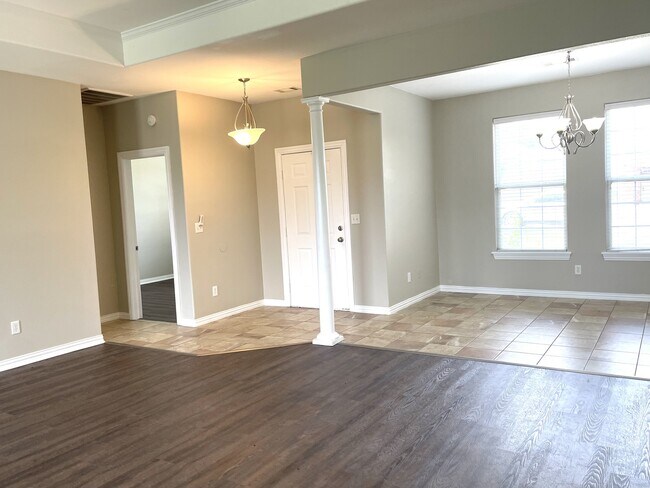 Building Photo - 4904 Caddo Creek Ct