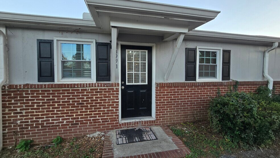 Primary Photo - 5991 Peco Ln