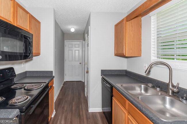 Building Photo - 1409 Randolph Ct