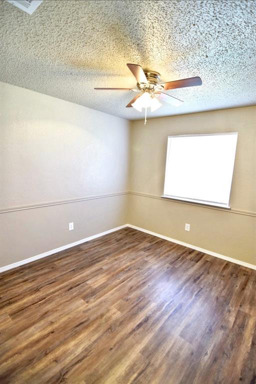 Building Photo - 4201 Bluestem Ln