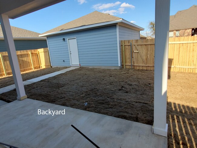 Building Photo - 2412 Pecan Island Dr