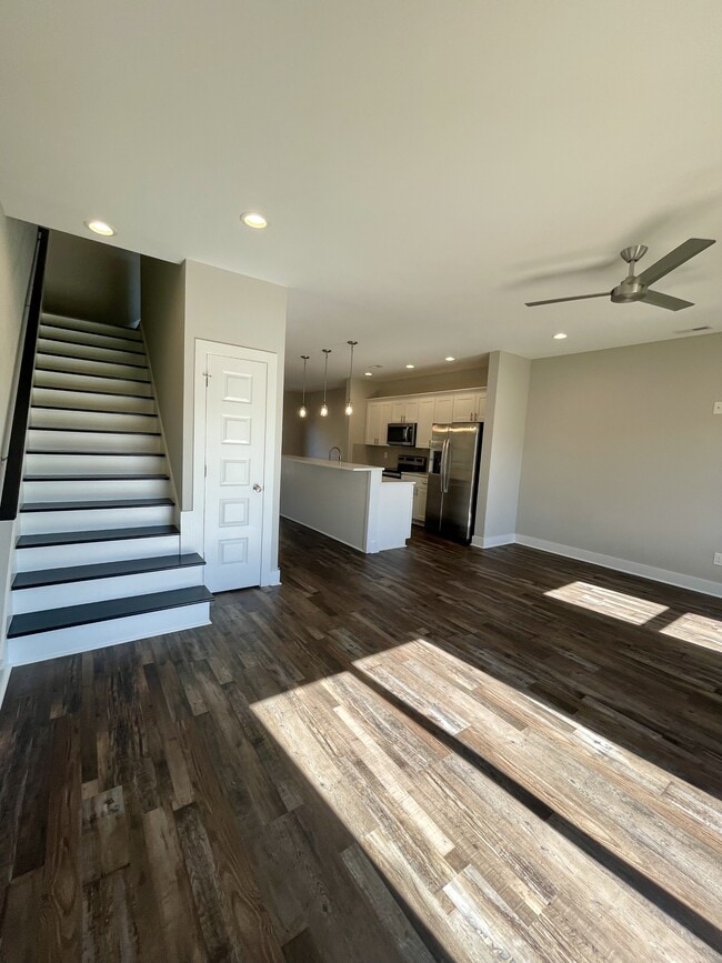 Building Photo - 39 Zentry Pl