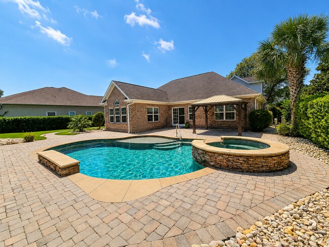 Building Photo - 9181 Abingdon Dr