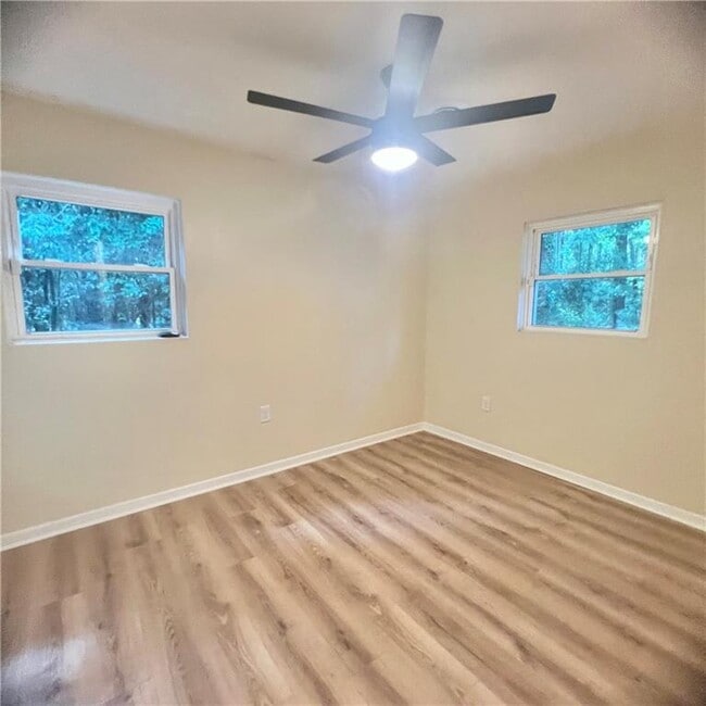 Building Photo - 2466 Madrid Dr