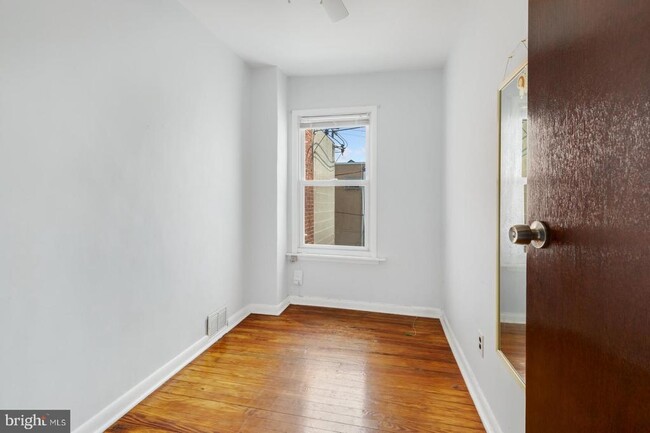 Building Photo - 2503 E Auburn St