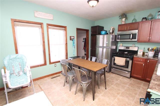 Kitchen - 217 S Elmwood Ave