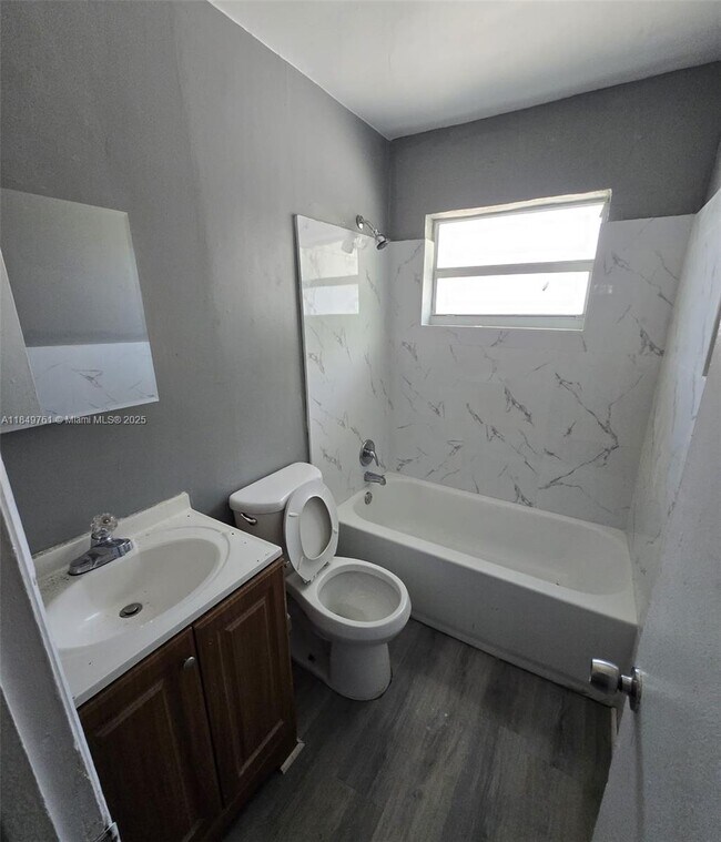 Building Photo - 3981 SW 12th Pl