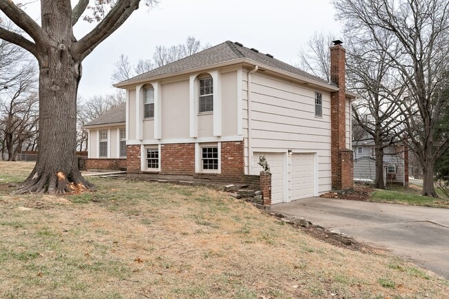 Building Photo - 3 Bed Home in Cul-de-Sac Great Location